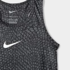 Nike Child Girls' Swoosh Tank And Bike Shorts Set / Black -Sports Fashion Clothing Store 36K920 023 nike child girls swoosh shorts and tank top black 2