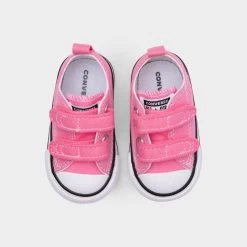Converse Infants' Chuck Taylor All Star 2V Low / Pink -Sports Fashion Clothing Store 709447c ctas 2v canvas 4