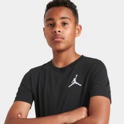 Jordan Junior Boys' Jumpman Emblem T-Shirt / Black -Sports Fashion Clothing Store 95A873 023 jordan junior boys jumpman emblem t shirt black E