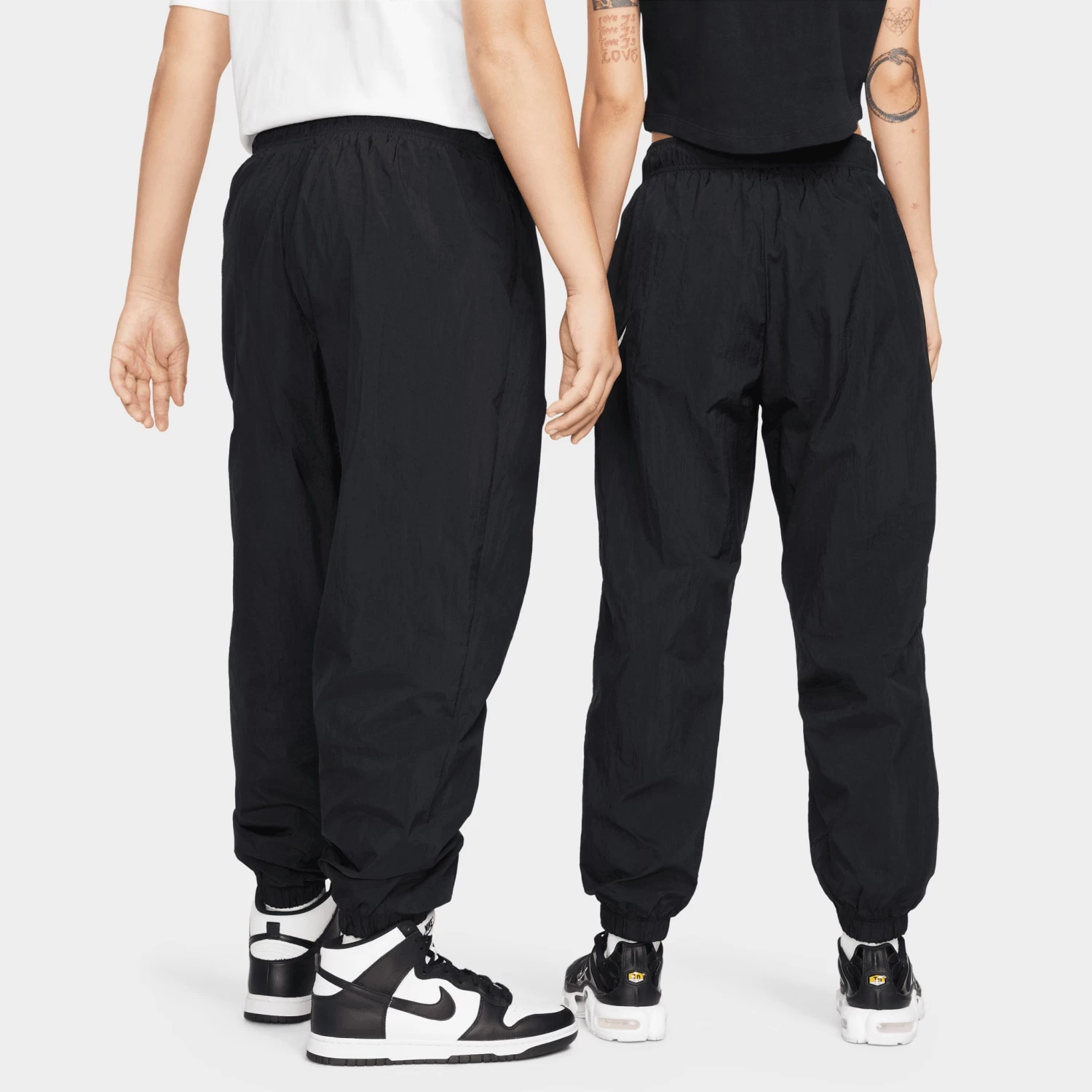 Nike Sportswear Women's Essential Mid-Rise Pants Black / White - Image 2