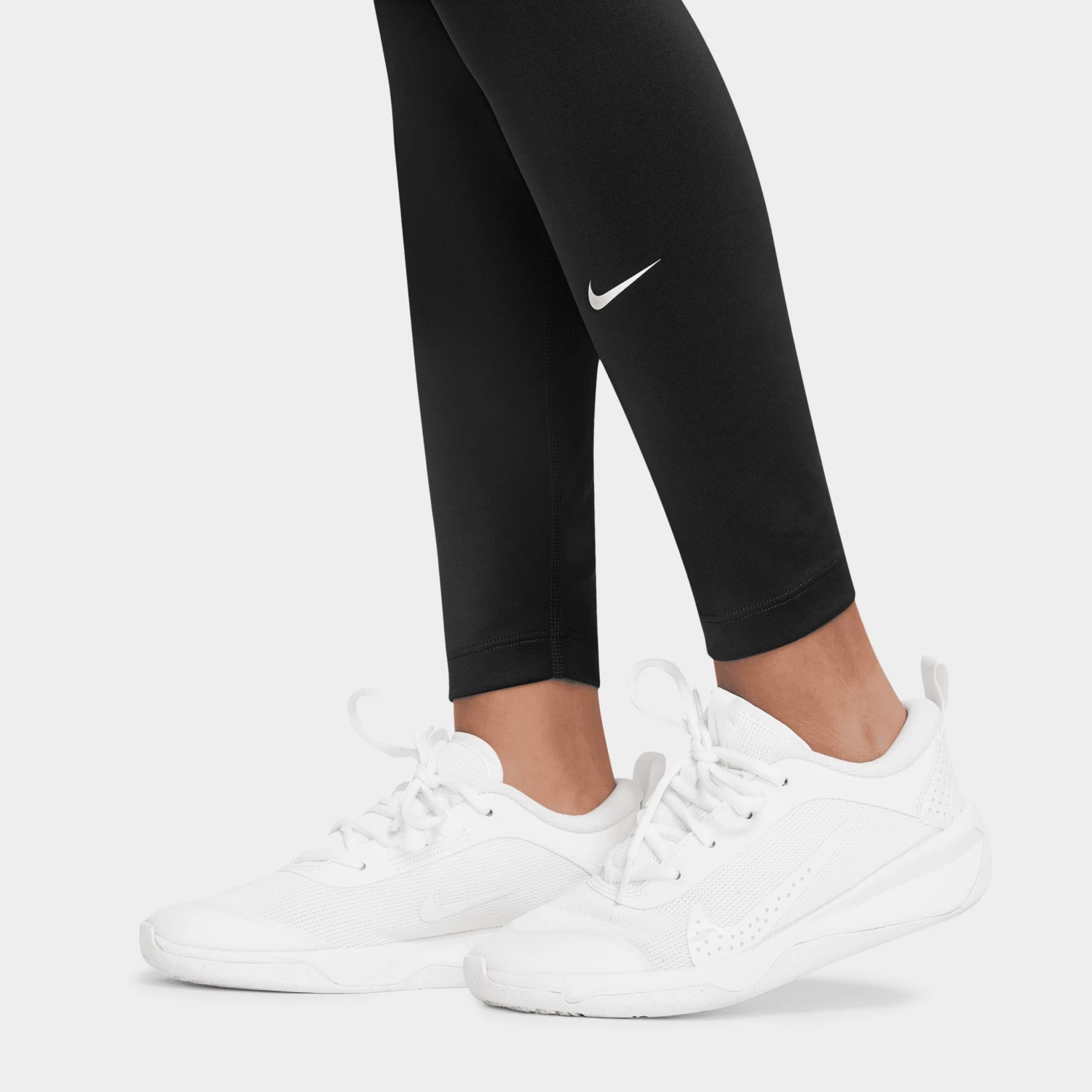 Nike Junior Girls' Dri-FIT One Leggings Black / White - Image 4