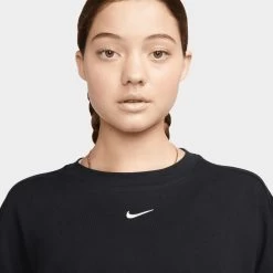 Nike Sportswear Women's Essential Oversized T-shirt Black / White -Sports Fashion Clothing Store DX7910 010 nike womens oversized short sleeve t shirt black C