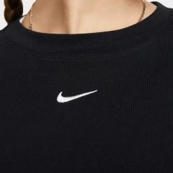 Nike Sportswear Women's Essential Oversized T-shirt Black / White -Sports Fashion Clothing Store DX7910 010 nike womens oversized short sleeve t shirt black D
