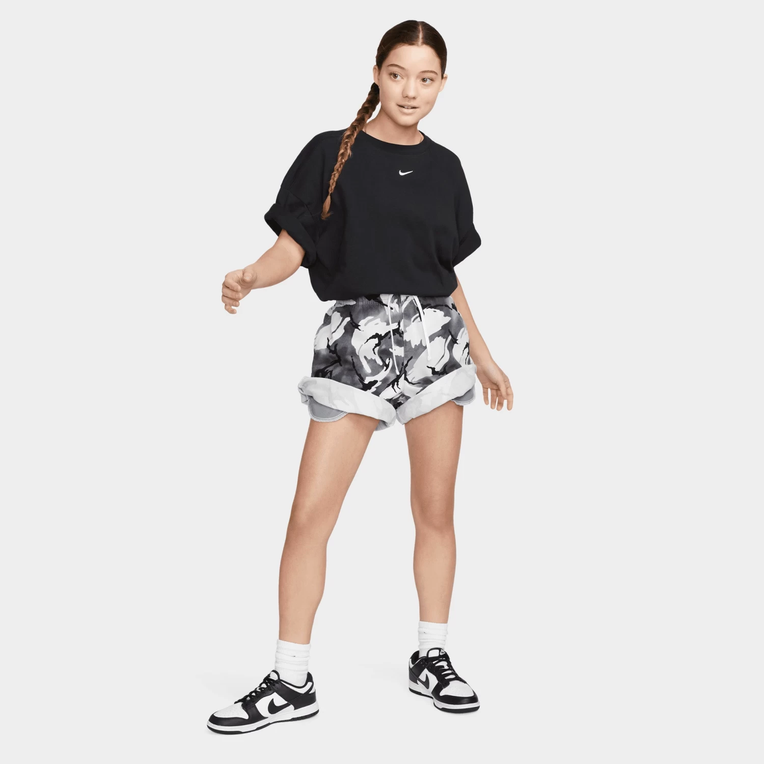 Nike Sportswear Women's Essential Oversized T-shirt Black / White - Image 5