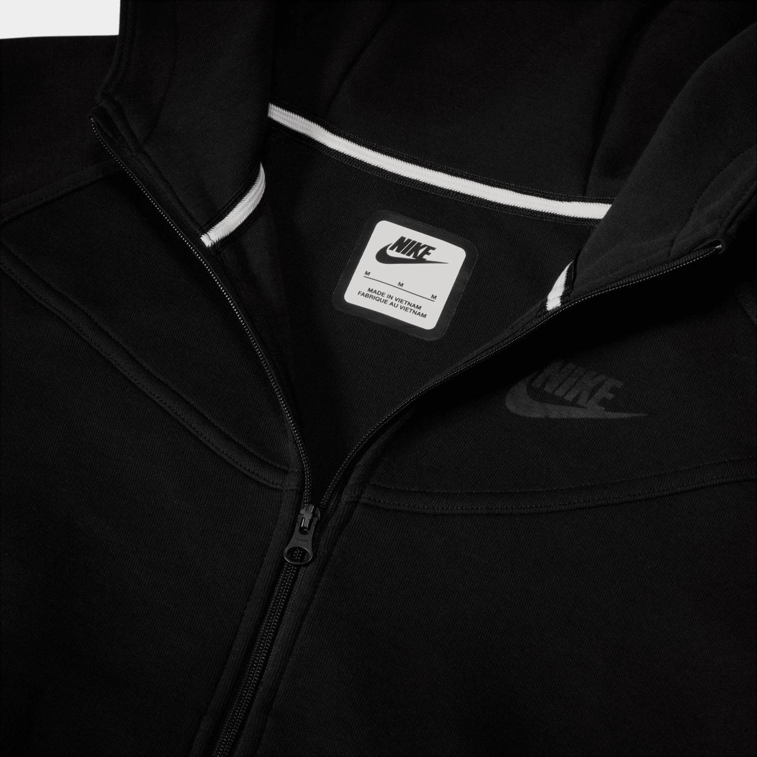 Nike Sportswear Junior Girls' Tech Fleece Full Zip Hoodie / Black - Image 4