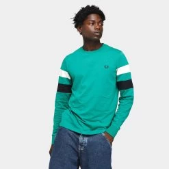 Fred Perry Panelled Long Sleeve T-shirt / Fred Perry Green