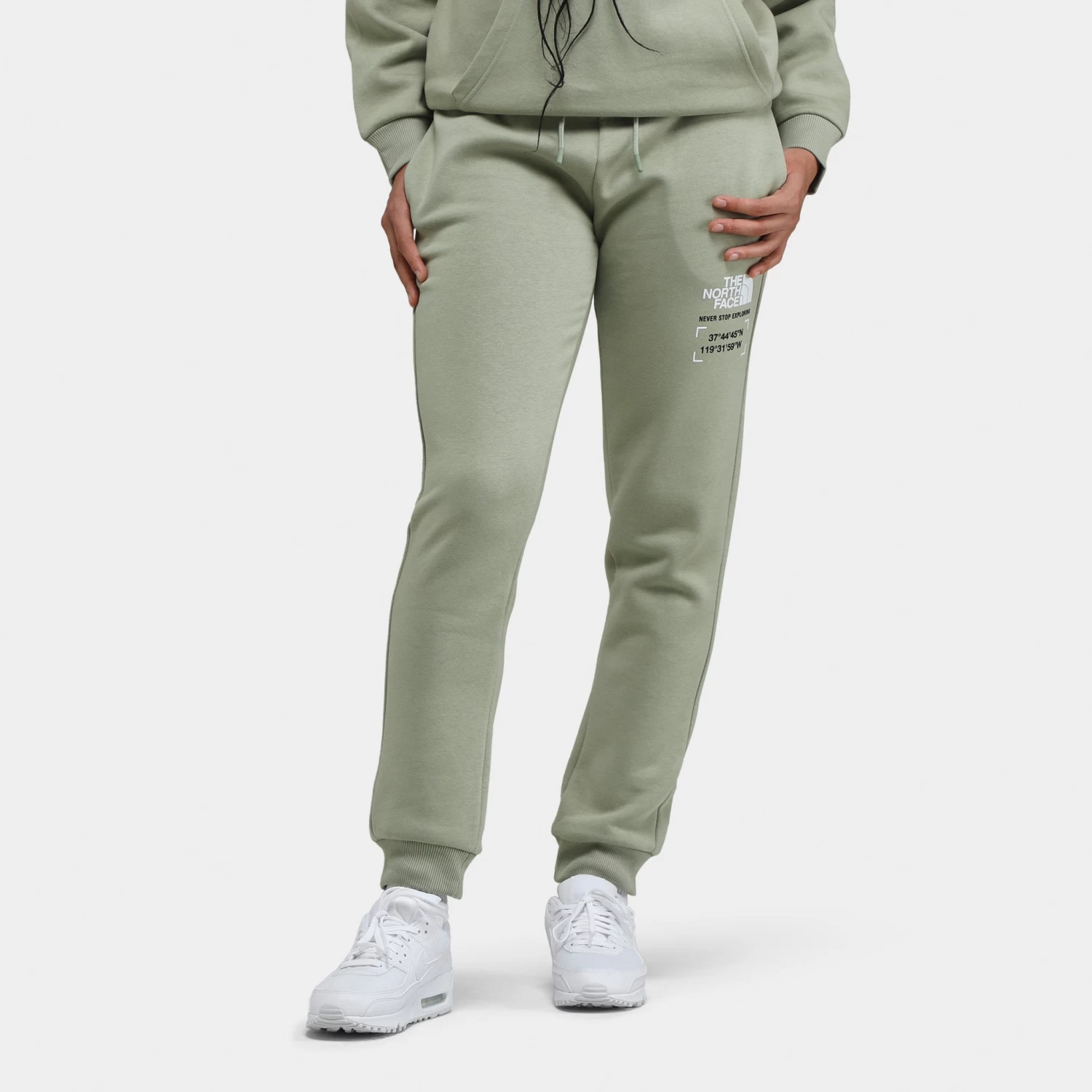The North Face Women's Coordinates Graphic Pants / Tea Green