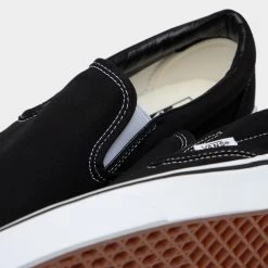Vans Classic Slip-On / Black -Sports Fashion Clothing Store vn000eyeblk vans classic slip on black 6